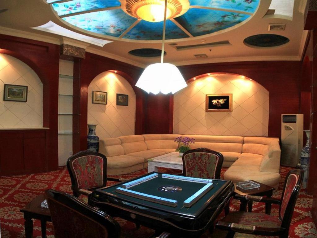 Lanzhou Hualian Hotel Экстерьер фото
