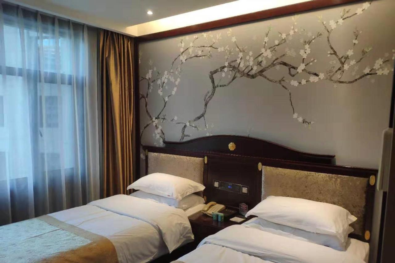 Lanzhou Hualian Hotel Экстерьер фото