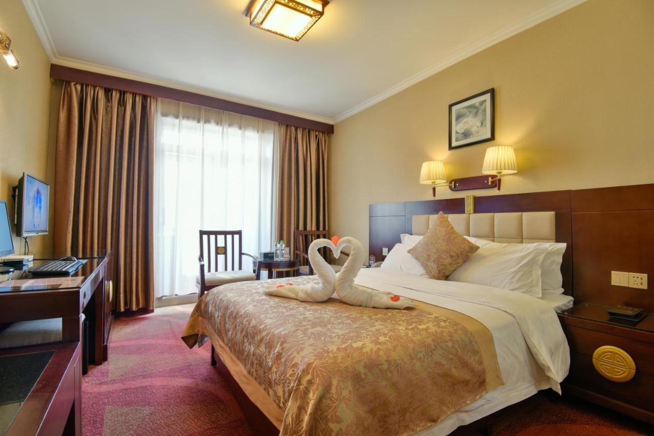 Lanzhou Hualian Hotel Экстерьер фото
